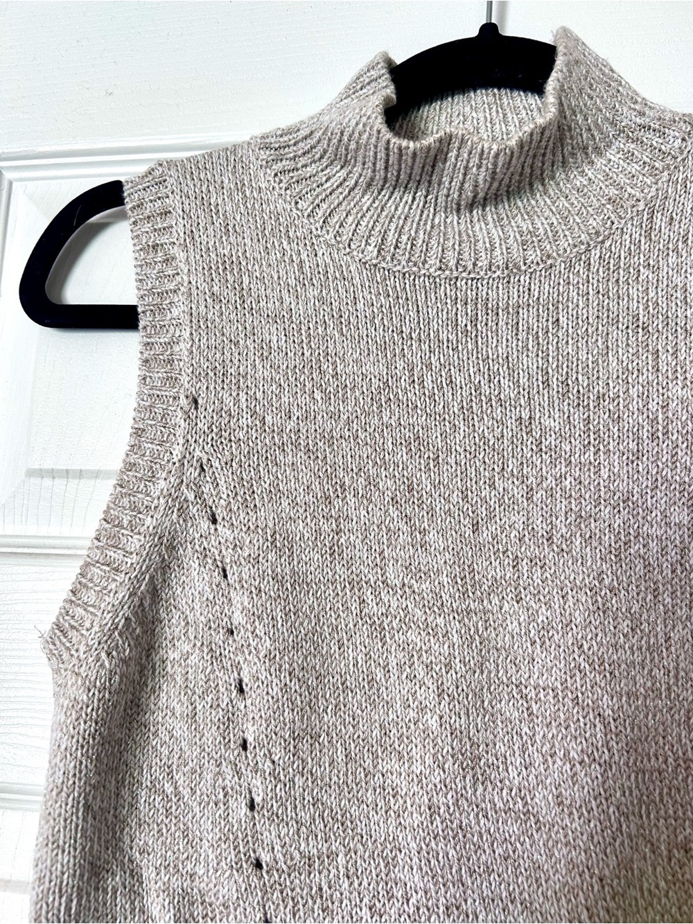 Magaschoni Linen Blend Sleeveless Mock Neck Sweater Vest Small Oatmeal